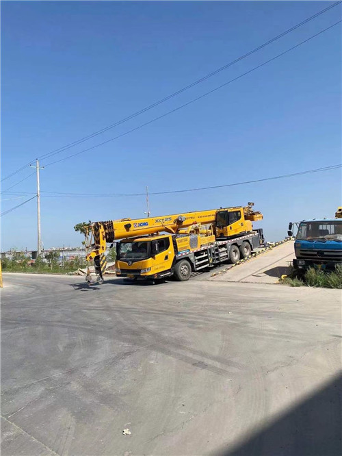 金秀县吊车作业时，可能会产生哪些额外收费项目？