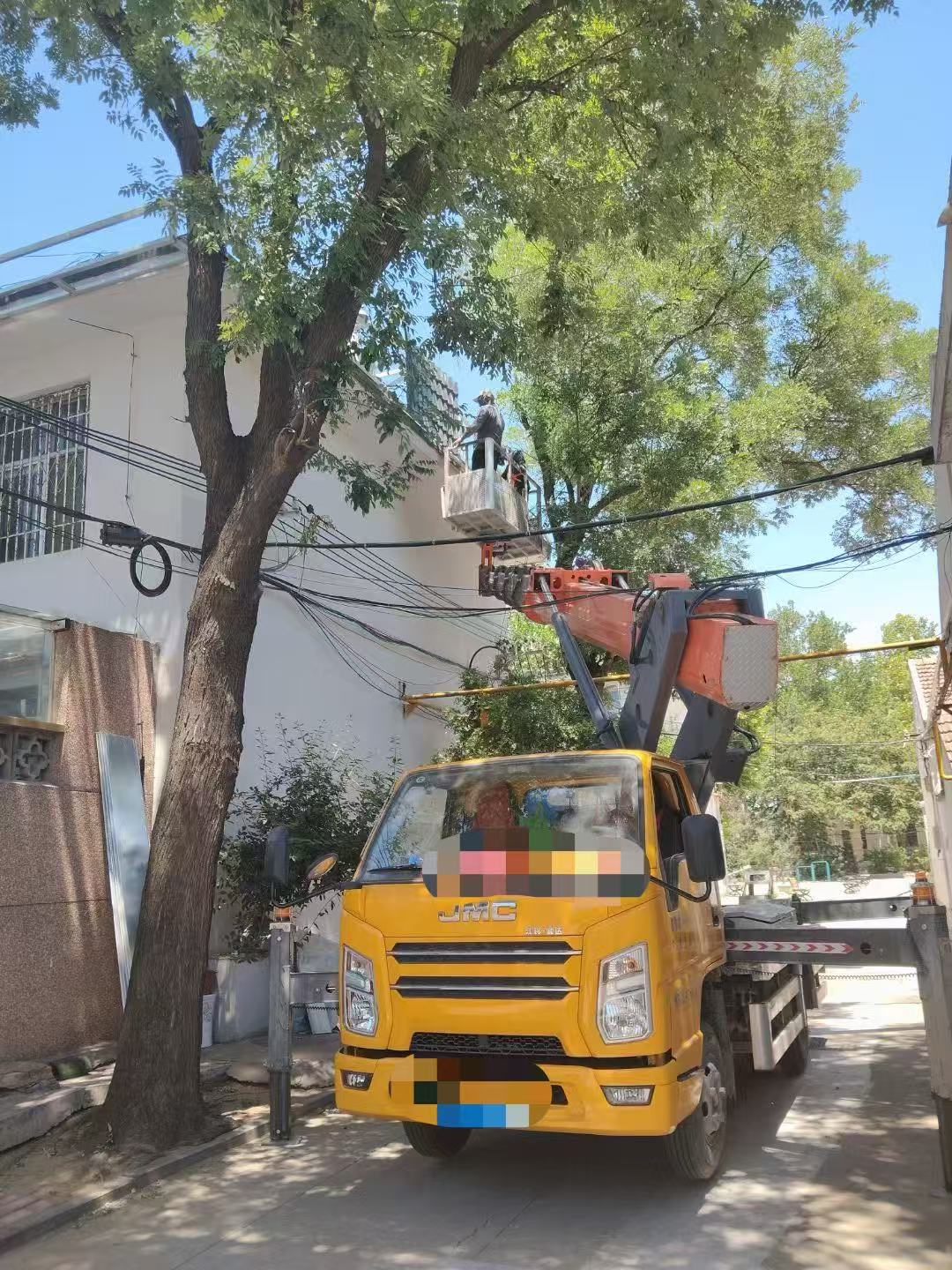 金秀县高空作业车能吊装重物吗？最大承载多少公斤？